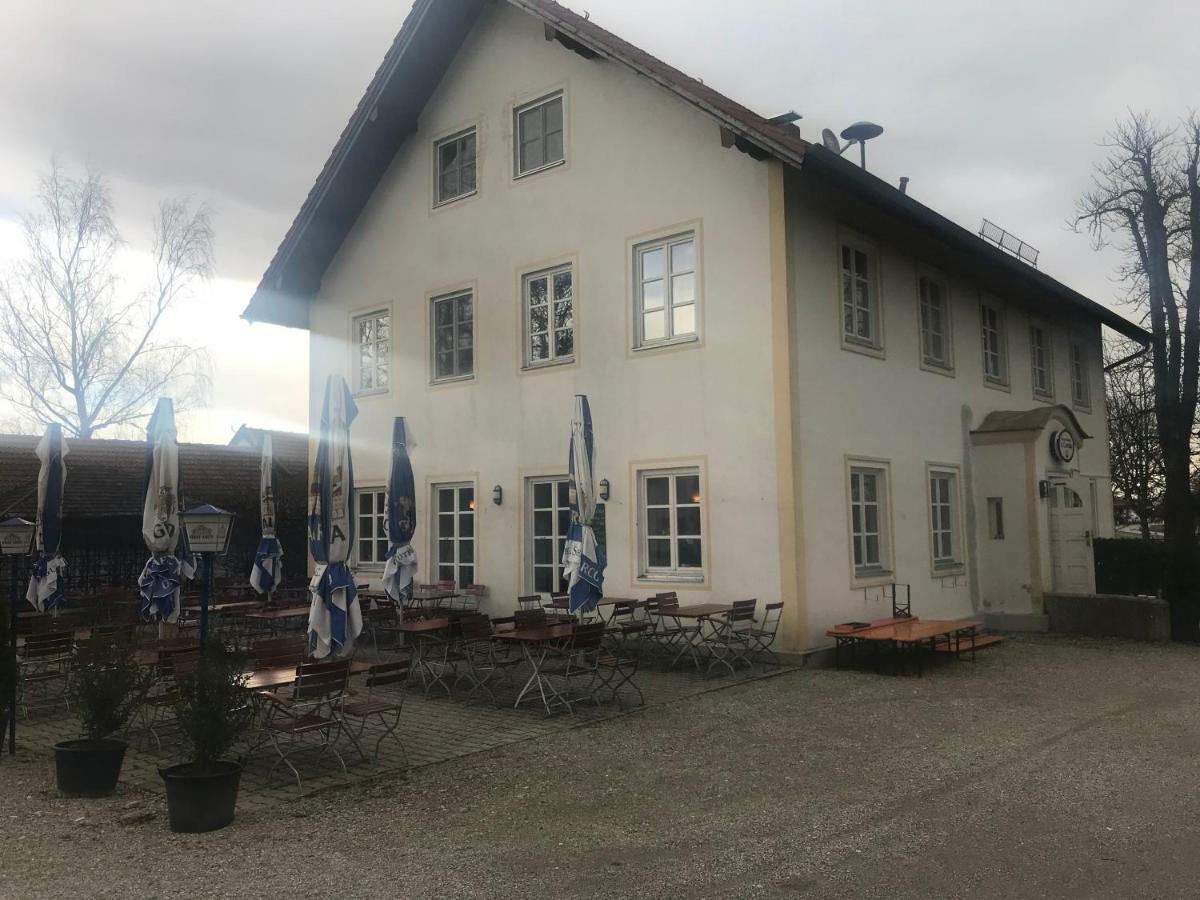 Il Castello Hotell Haiming Eksteriør bilde